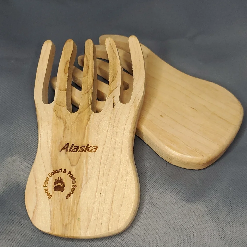 NWOT Bear‎ Paw Wooden Salad & Pasta Server